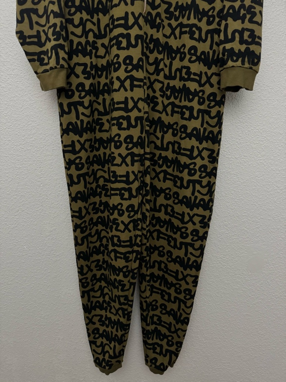 Savage X Fenty Forever Savage Hooded One Piece Olive Green Allover Logo Size XL - Picture 5 of 14